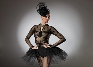 Costume Box: Follies Bergere 0399 